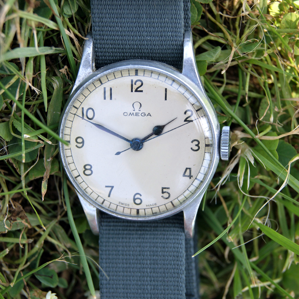 Hamilton - A British Military RAF Issued - 6B-9101000 - H 1813 M - Mar –  Vintage Watch Specialist