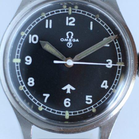 1953 RAF Pilots Watch 6B/542 with Full Military Issue Markings on Case-Back MoD Fat Arrow Tritium Dial Military Crown Fixed Bar Lugs Original Dust Cover and Spacer Ring Superb Condtion