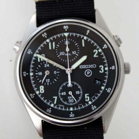 1995 Generation 2 Model Military Issued RAF Helicopter/Jet Fighter Pilots Chronograph with Broadarrow and Military Issue Markings/Numbers on Case-Back and Scractch-Free Mineral Glass