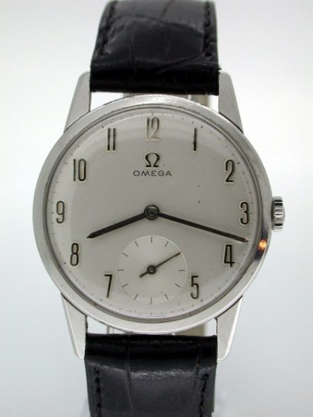 '30MM' Manual Winding Caliber 269 in Steel with Silvered Elongated Numbers